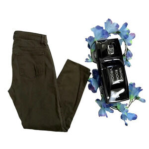 Uniqlo Dark Olive Colored Capri Denim Women 24